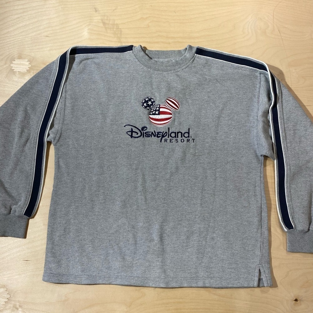 Disneyland Resort Sweatshirt Medium (AL)